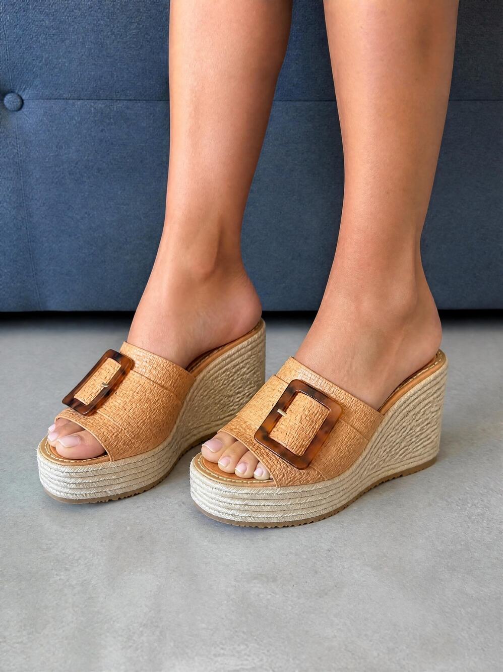 Tan Espadrille Platform Wedge Slide Sandals Tortoise Buckle Women's 7.5